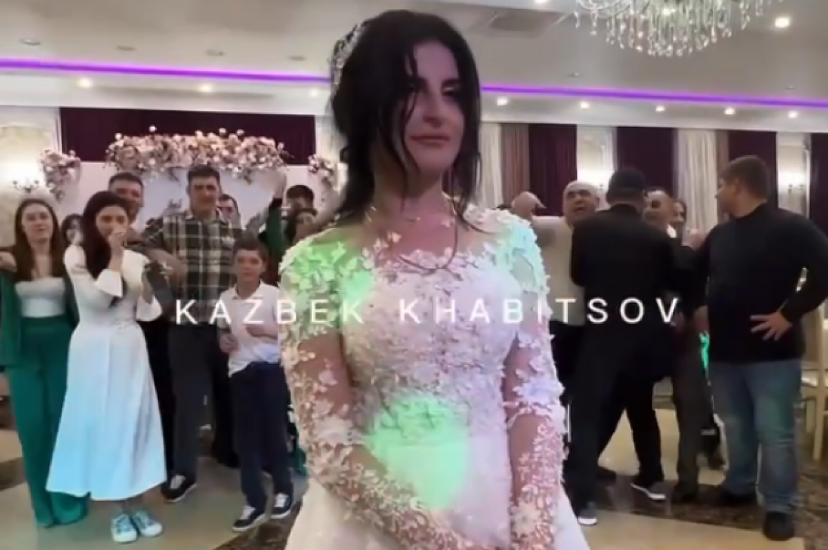    Видео начала массовой драки на свадьбе во Владикавказе появилось в Сети