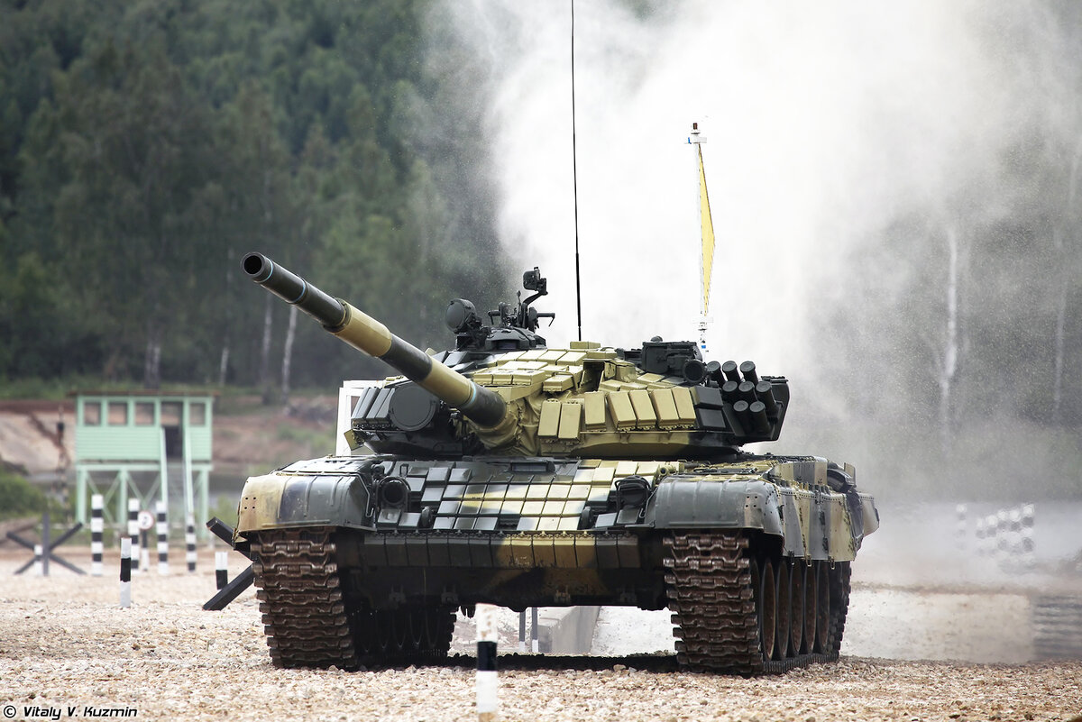 Т-72Б - от него ведет свою историю современный российский Т-90М(https://www.vitalykuzmin.net). Один из последних советских танков, поставленных на конвейер. 
