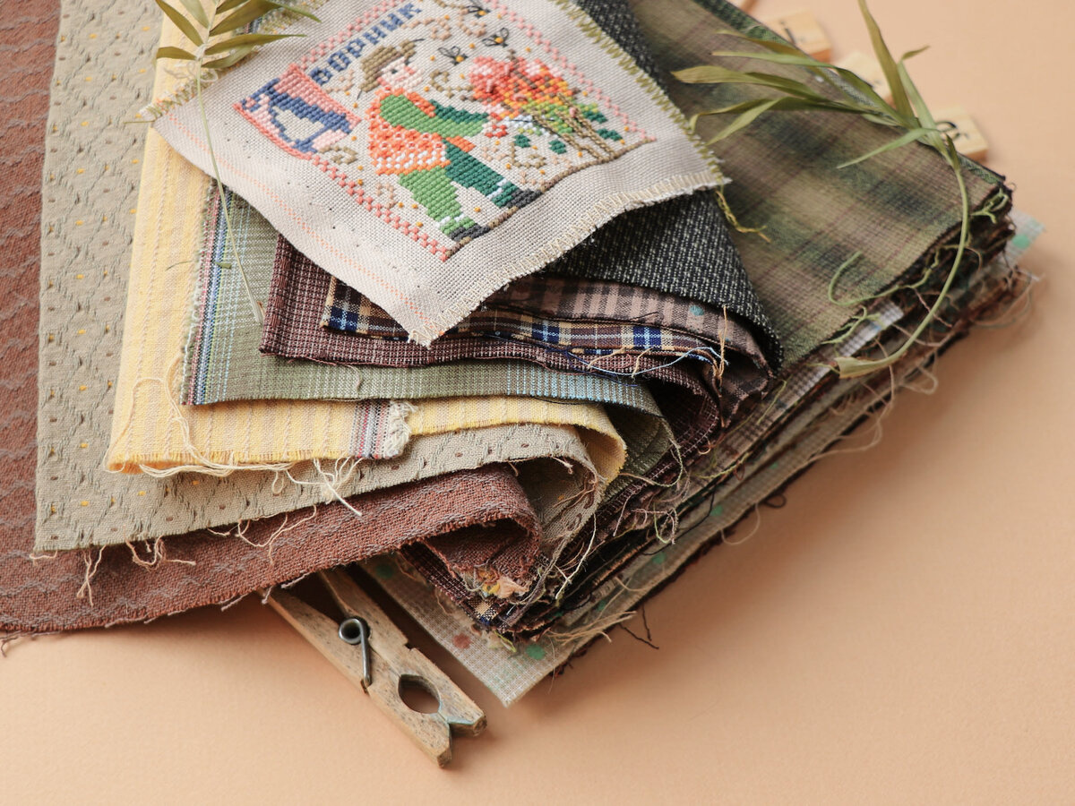 Ножки в этой версии тоже решены несколько иначе