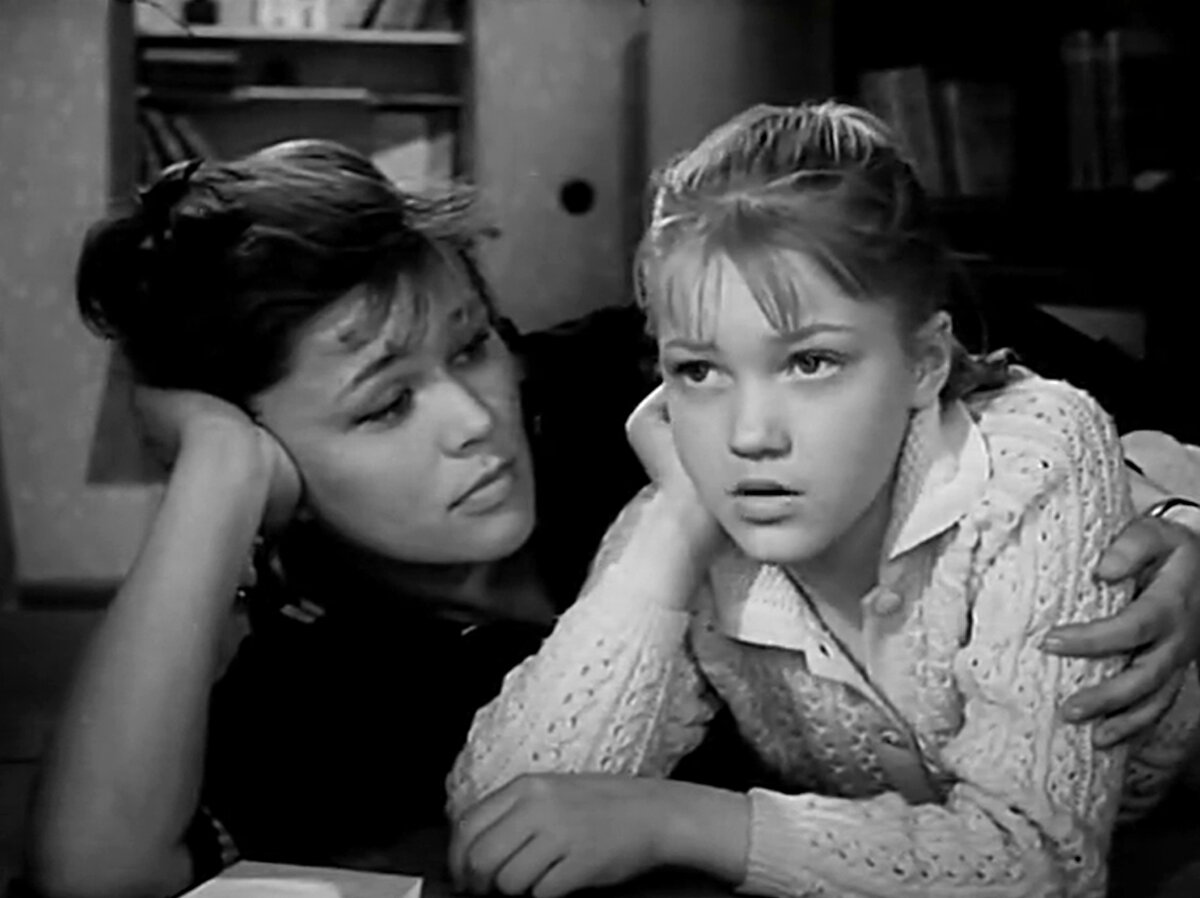 стучаться в открытую дверь. стучат откройте дверь. стучат откройте дверь. стучится в дверь. стучится в дверь.