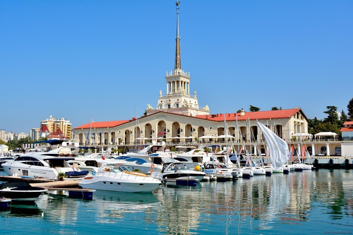 Порт сочи как добраться. Морпорт Сочи. Морской порт Сочи. Морской вокзал Сочи, Сочи. Сочи порт морской 2024