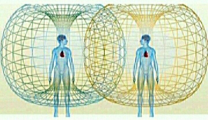 (Души же дистанционно-близких людей могут перекрываться, то есть гибридизировать между собой)