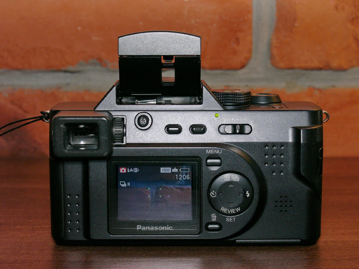 Panasonic Lumix DMC-FZ1