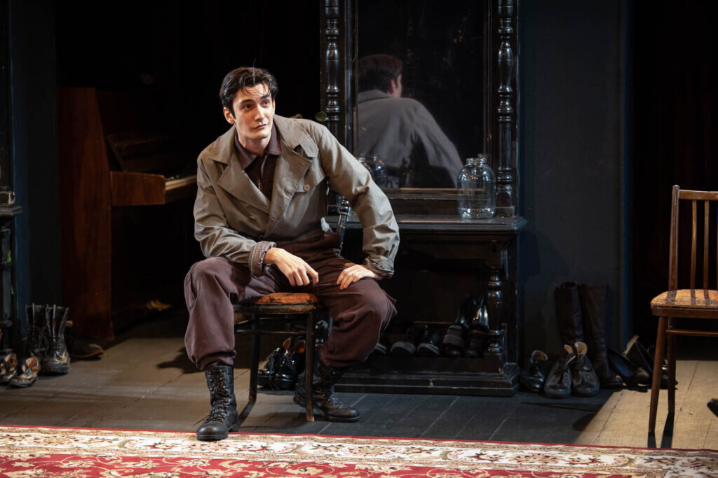 мой бедный марат арцибашев. московский театр на покровке. театр на покровке билеты. театр на покровке зрительный зал. театр на покровке зал.