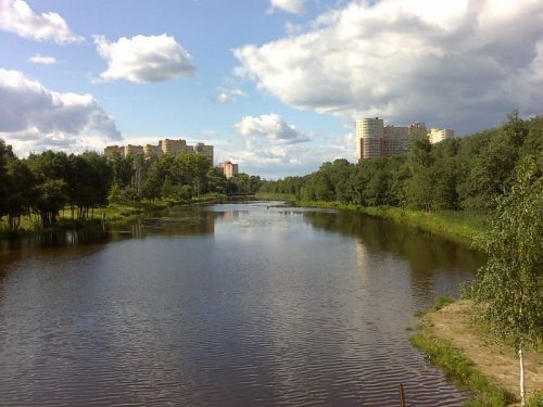 Москва. Измайловский парк. Река Серебрянка. 