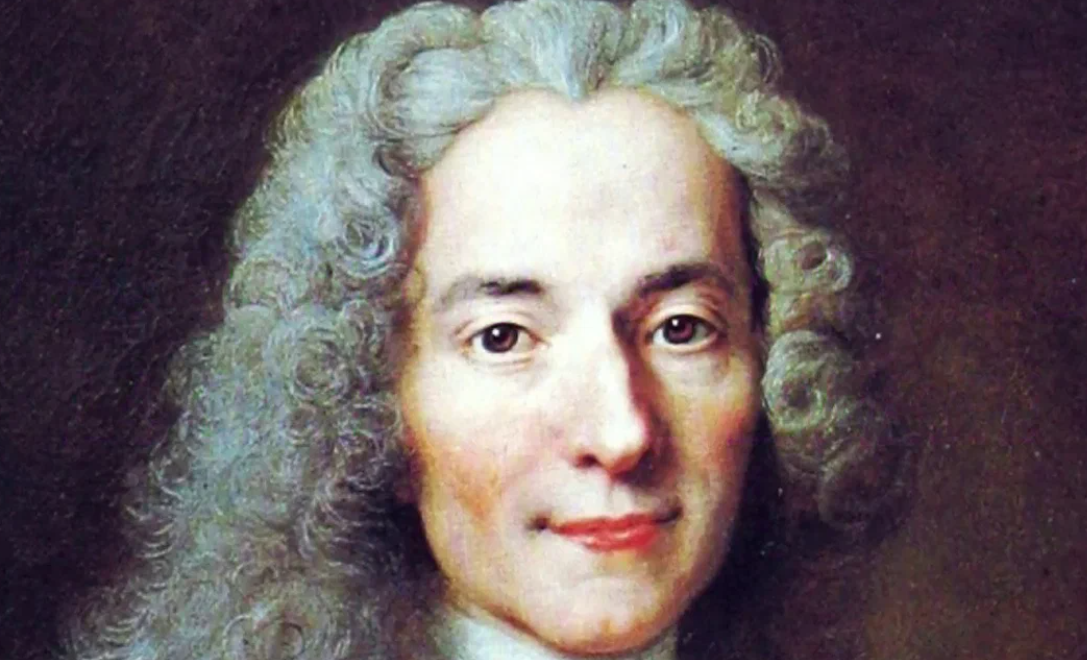 Voltaire high. Вольтер французский философ. Вольтер 1694-1778. Франсуа Мари Вольтер (1694-1778). Вольтер портрет.