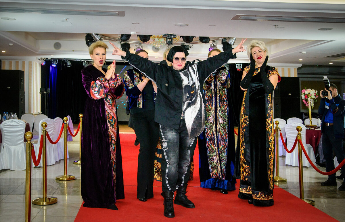 «ADVERTISING AWARDS»®