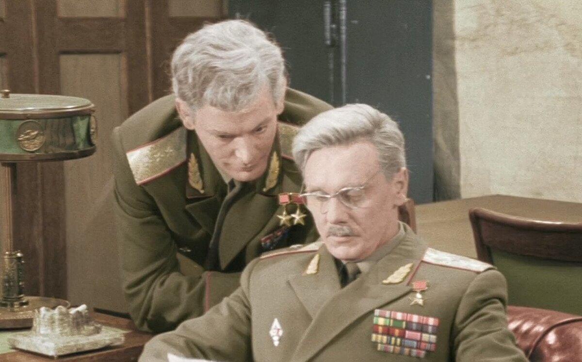 Содержание офицер. Офицеры 1971 кадры. лановой офицеры.
