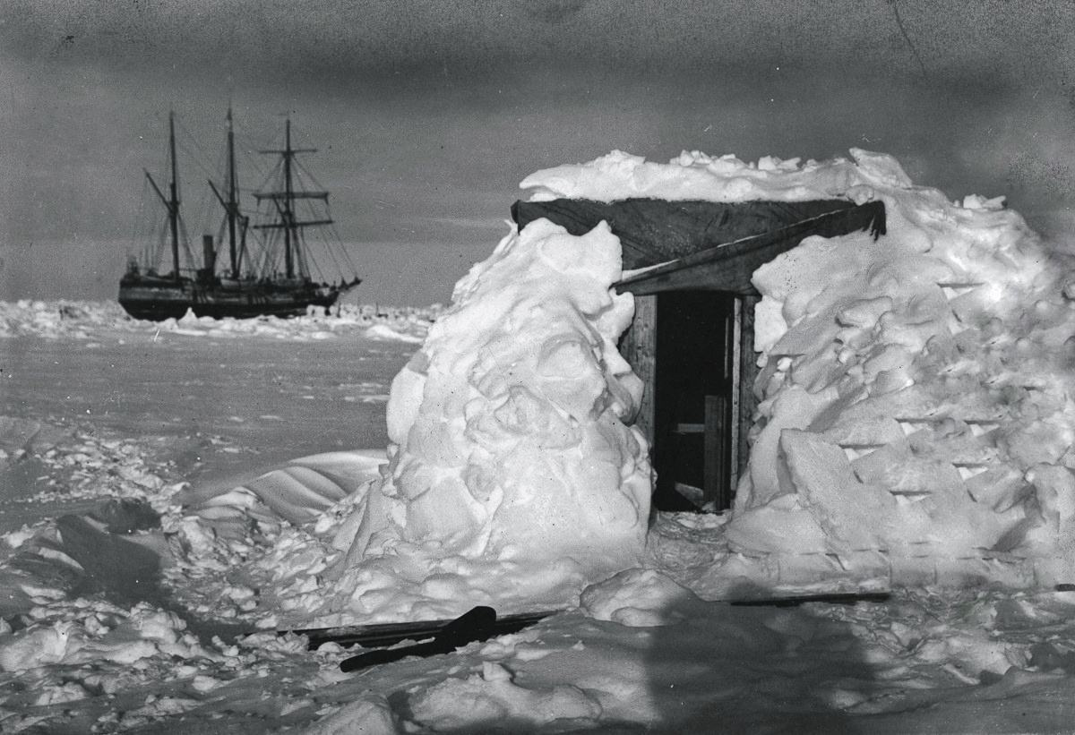 В середине 20 века антарктида. Экспедиция Шеклтона в Антарктиду 1914. Экспедиция Шеклтона в Антарктиду. Эрнст Шеклтон Экспедиция.