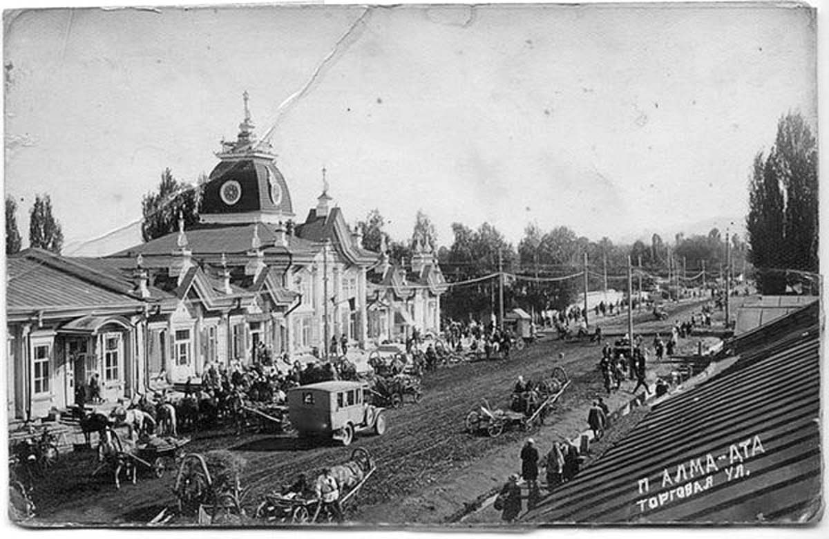 до ныне. сквер-камбарка. памятник село кама камбарский район. а. до ныне.