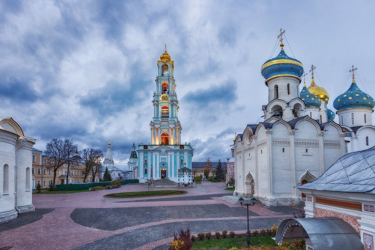 Троицкий собор Троице Сергиевой Лавры фото