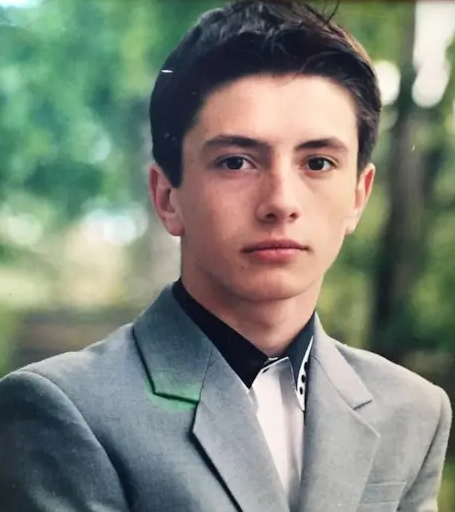 Алексей Анищенко в школьные годы.Фото Яндекс.Картинки