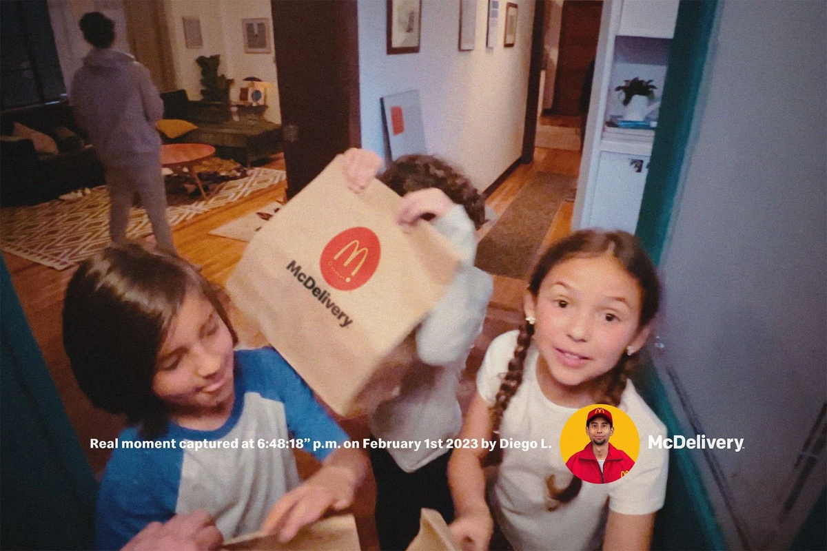 Скрытая камера от курьеров доставки McDonald's