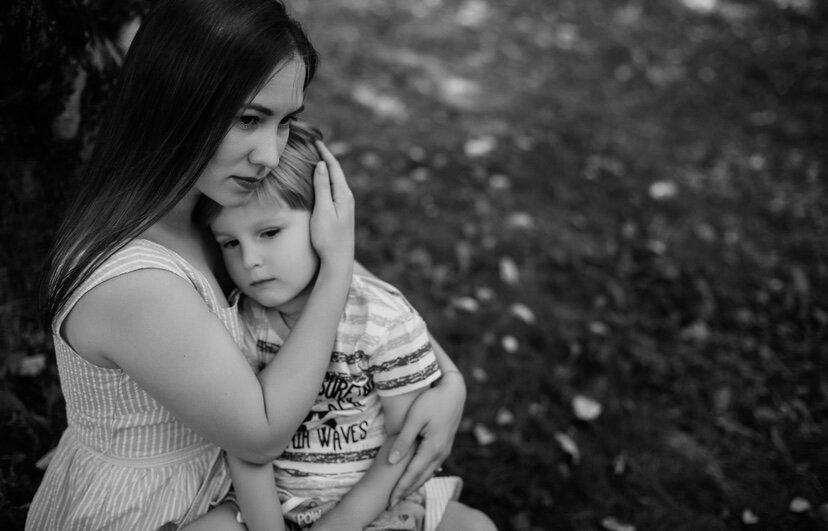 Задача взрослого – поддержать и научить ребёнка проживать кризисы