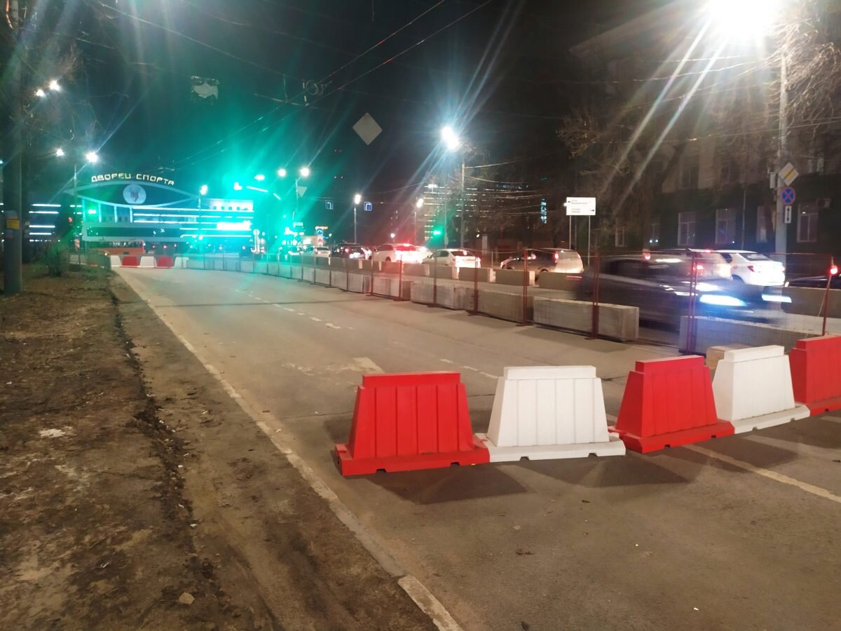    Водители пожаловались, что участок дороги оградили, а работы на нем не начали Мария Материкова