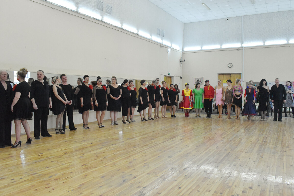 танцевальные записки вредной партнерши. тихо идет совещание. парные страстные танцы. страстный танец. художник карлос тавано танго.