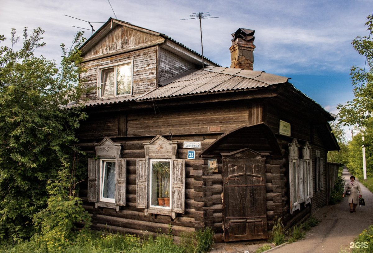 
«Иркутский блог» продолжает освещать тему главной угрозы для архитектурного наследия Иркутска — массового сокращения реестра выявленных памятников, среди которых подавляющее большинство — средовая...-81