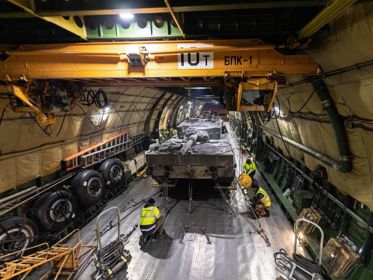    Транспортировка норвежски танков Leopard 2, предназначенных для Украины© Фото : Forsvaret / Onar Dignernes Aase