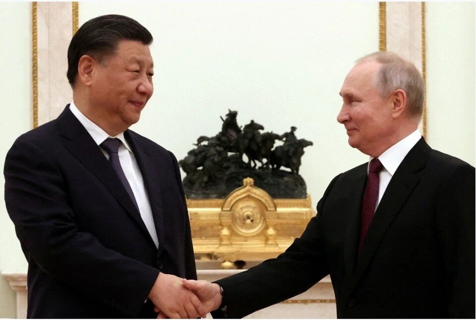     Неформальные переговоры Владимира Путина и Си Цзиньпина продолжались 4,5 часа  REUTERS