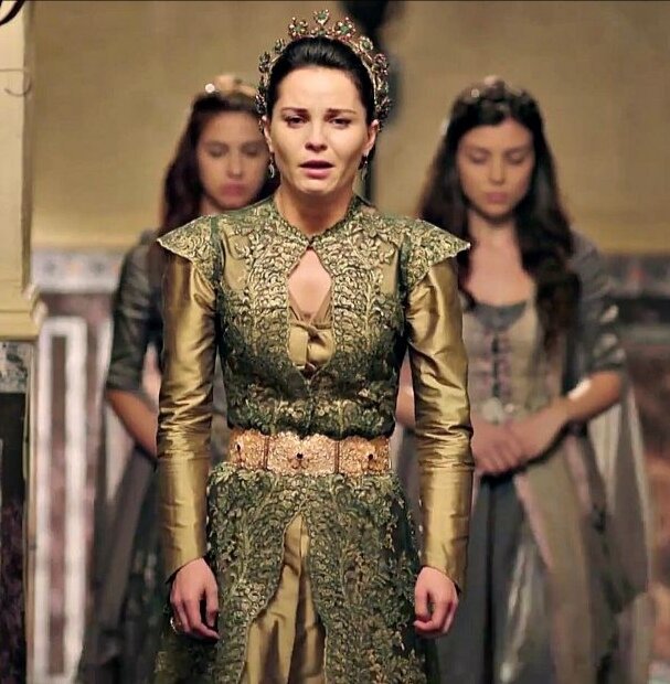 Валиде Хандан. 