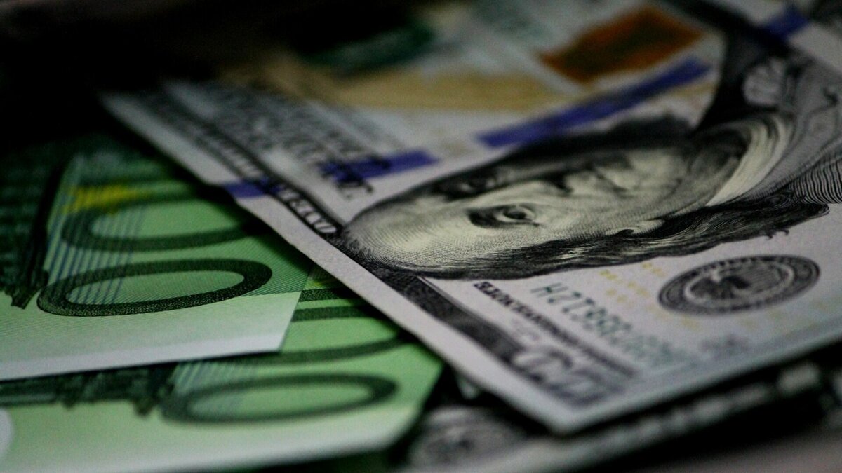     Власти Германии намерены выделить Украине дополнительно еще 12 миллиардов евро. Новый пакет военной помощи планируется одобрить на заседании 29 марта.