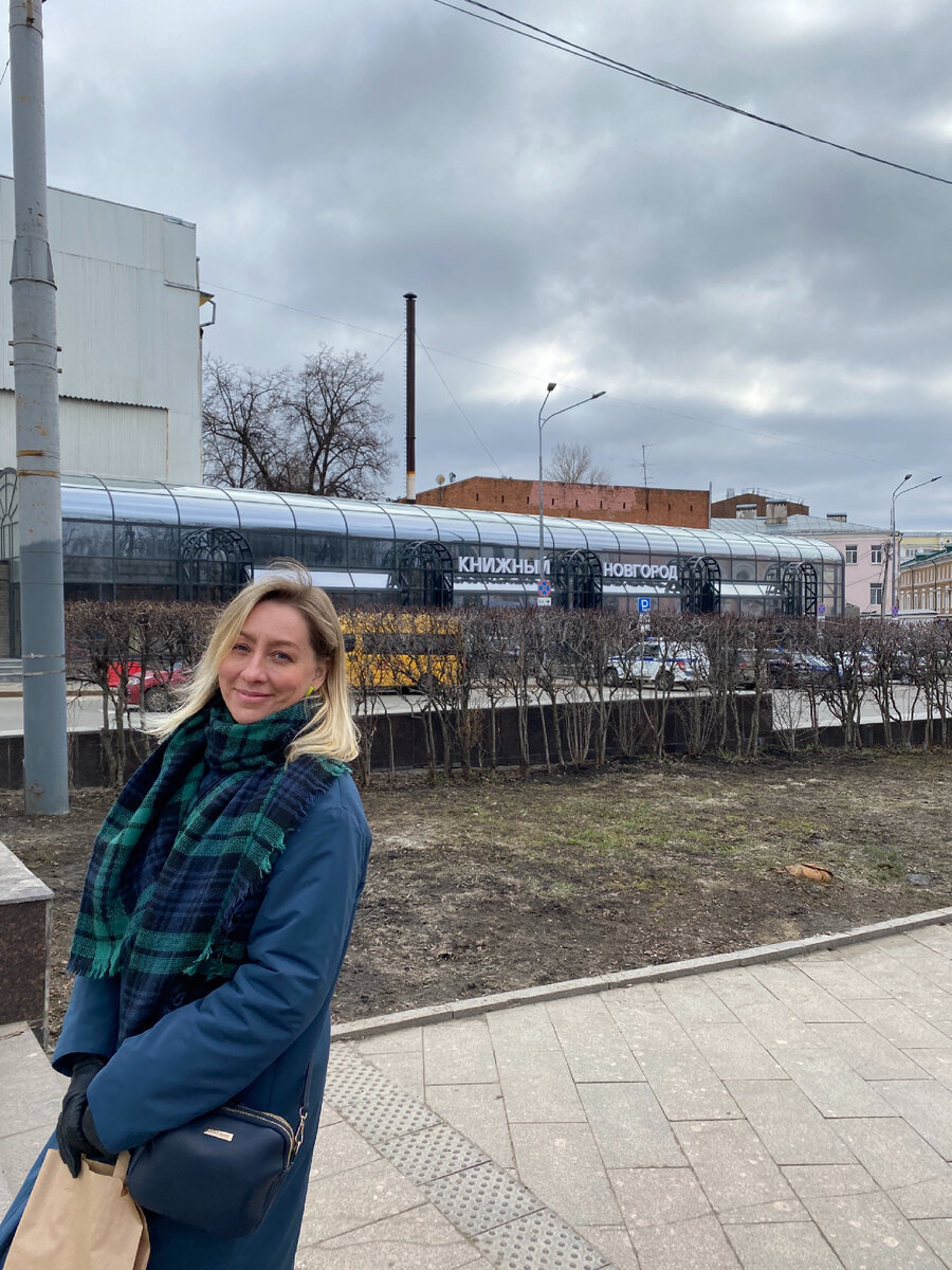 Фото автора. Преображение полузаброшенного рынка в модный книжный 
