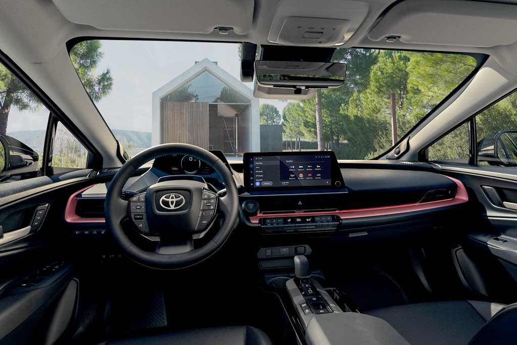 Новый Toyota Prius 2023: будущее автомобилестроения уже здесь