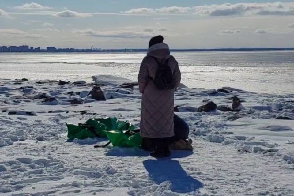     Мама утонувшего в Финском заливе мальчика потеряла сознание Анастасия ЧЕРНИКОВА