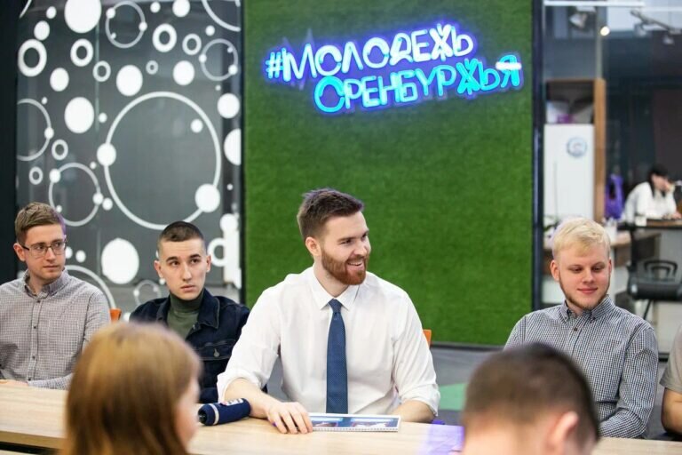    Игнат Петухов: «Уделяем особое внимание развитию предпринимательства в молодежной среде» Кристина Просвиркина