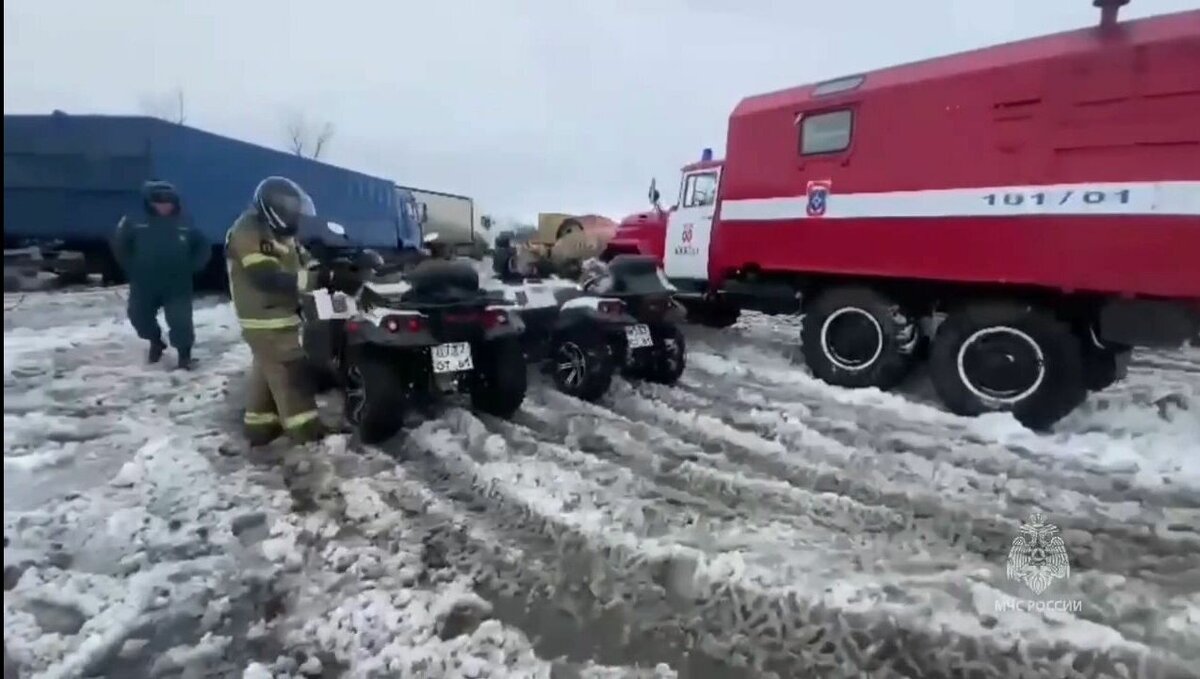     Власти Ростова-на-Дону попросили горожан отказаться от дальних поездок по М-4 «Дон» в сторону Москвы, об этом рассказал сити-менеджер Алексей Логвиненко в своем Telegram-канале.