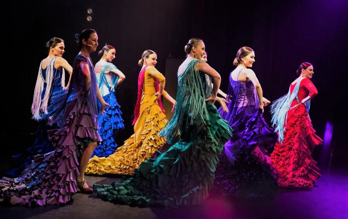 Сцена из спектакля