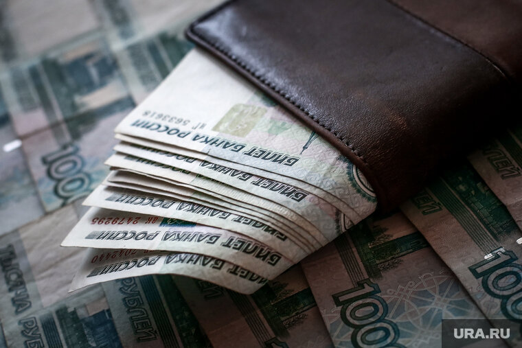    Владимир Штоп перевел на счет телефонных мошенников почти 4 млн рублей