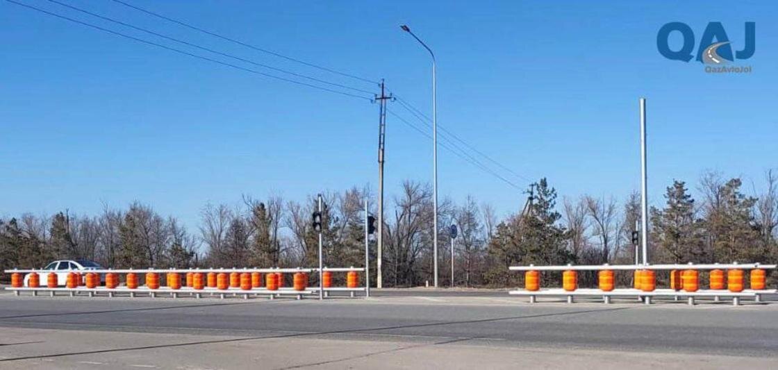    "Вращающееся" барьерное ограждение:t.me/qazavtojol