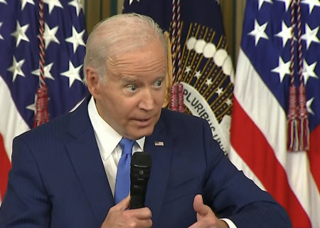    Fox News: на мировой арене красуется Си Цзиньпин, а Байден пошатывается, словно спросонья