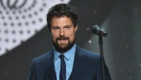     Спектакли с ним, намеченные на апрель и май, пройдут по расписанию.