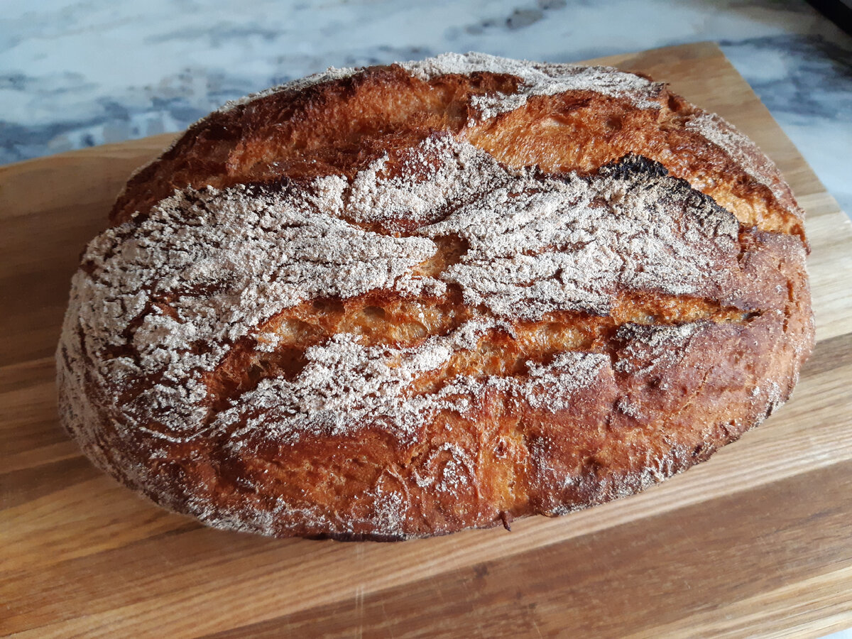 моя буханочка домашнего хлеба. Буханка, точнее! Массой более 1 кг.