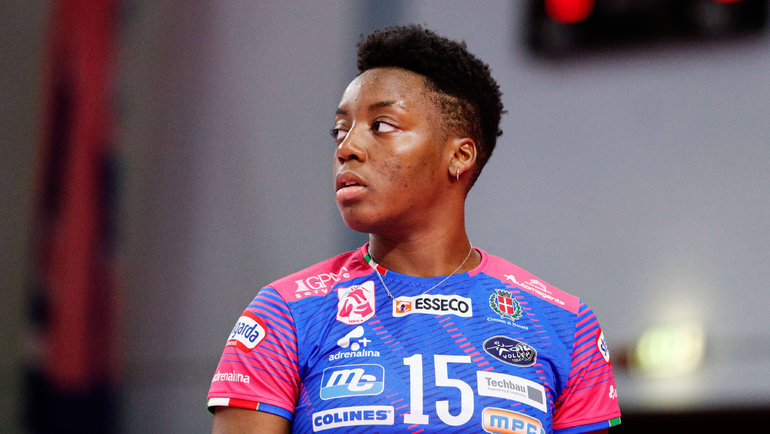    Джулия Итума. Global Look Press