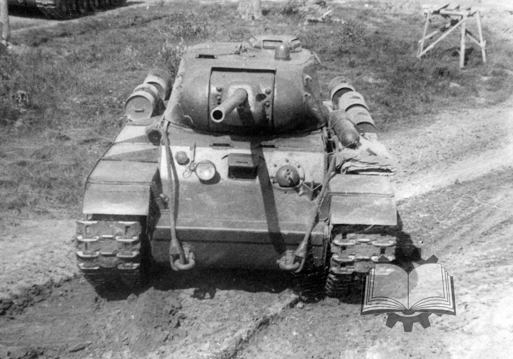 Объект 238 на испытаниях, август 1943 года.