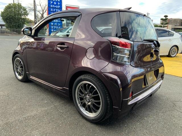 Toyota IQ 4 местная