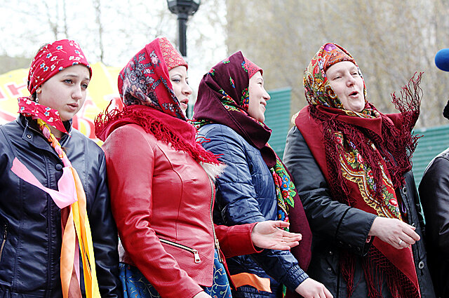    На Красную горку принято веселиться, готовить пышные застолья и не засиживаться дома. Фото:  АиФ/ Елена Иванова