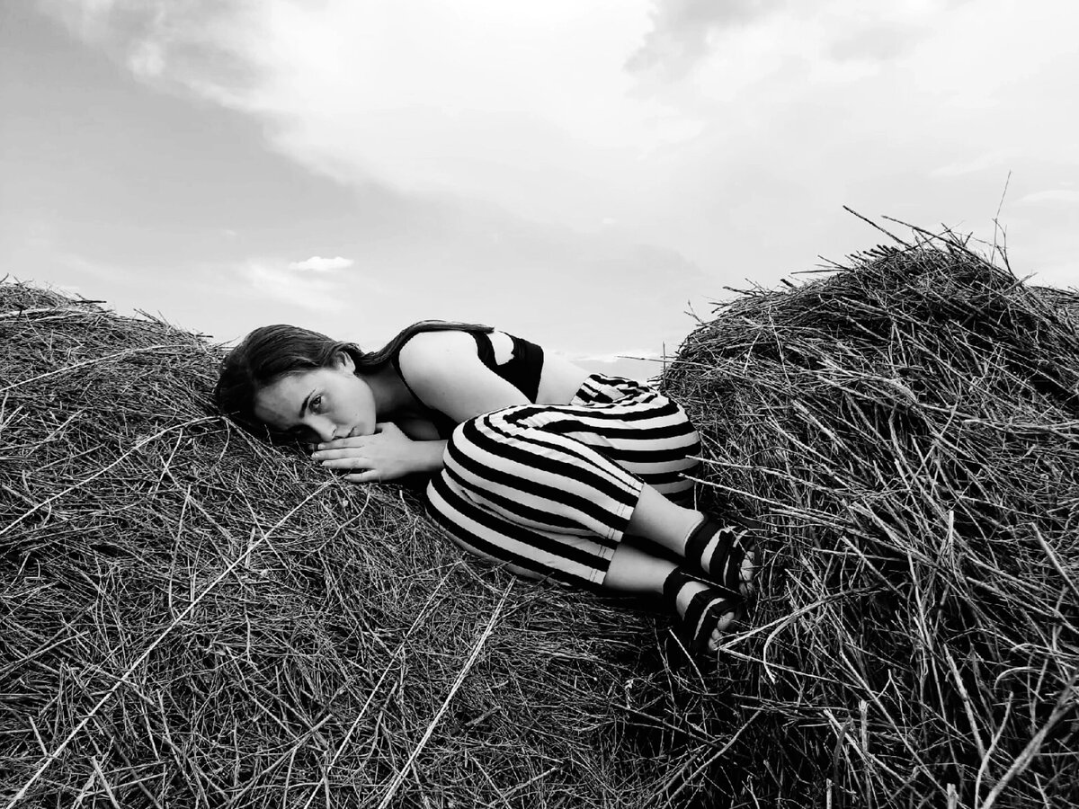 А окружение хочет оставаться собой...