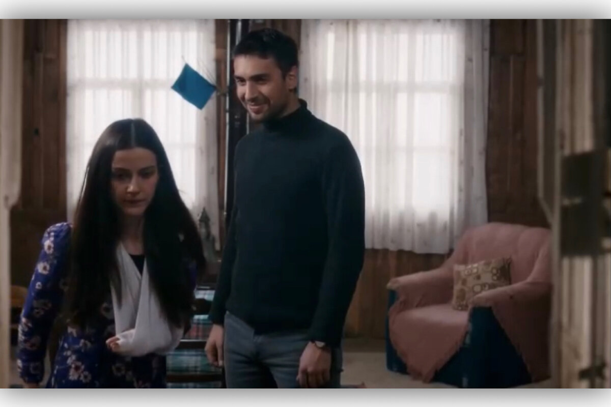 Стоп кадр Турецкий сериал «Истерзанная»(в Турции название «Ты расскажи , Карадениз»)