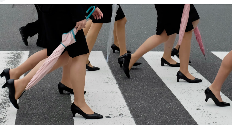 60 процентов японок носят каблуки на работе