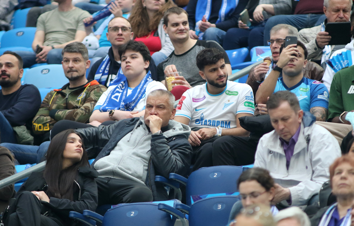 С посещаемостью матчей в РПЛ большие проблемы. Фото: globallookpress