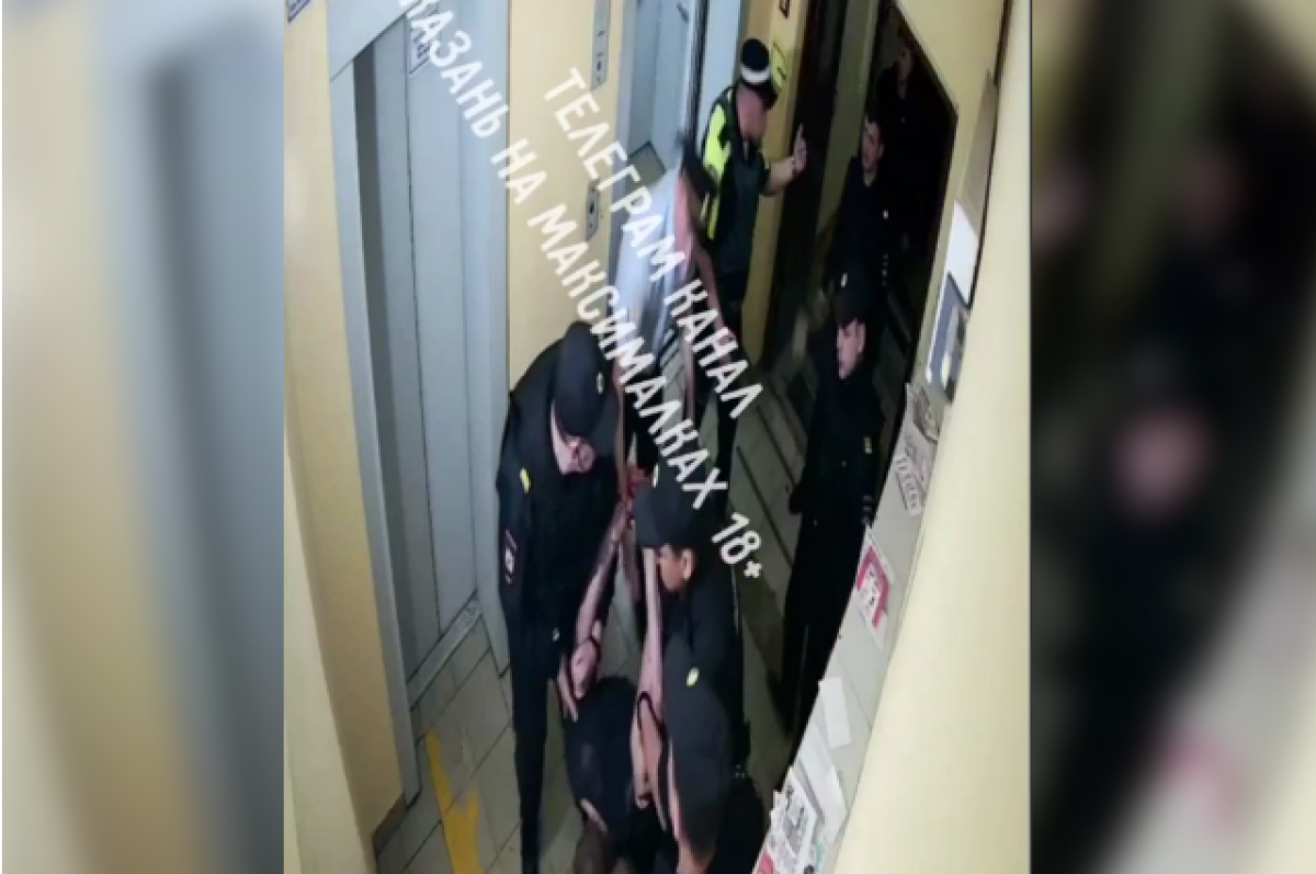    В Казани только что вышедший из колонии мужчина зарезал мать и отчима