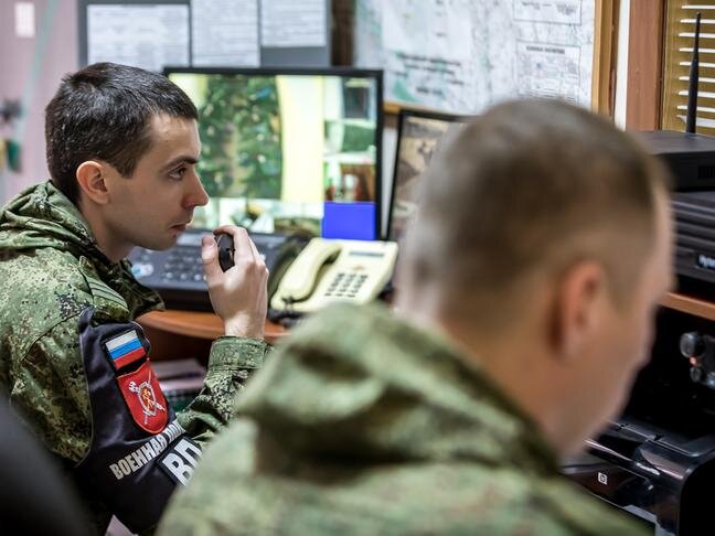 Как устроиться на работу в полицию. Полиция вооруженный взвод. Можно ли устроиться в военную полицию. Как устроиться в фсб на работу. Военная полиция.