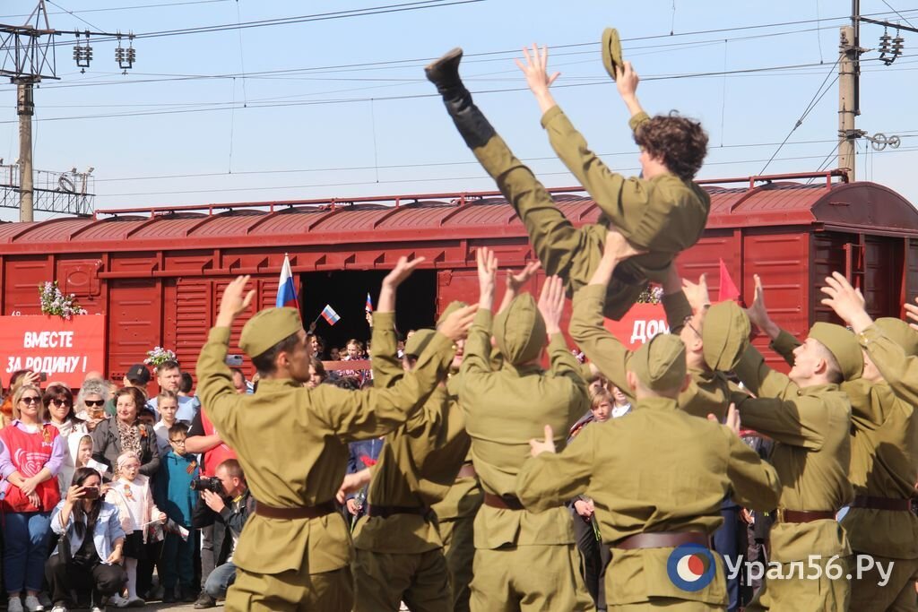 Поезд победы в оренбурге 2024. Поезд Победы Оренбург. Поезд Победы. Поезд Победы фото.