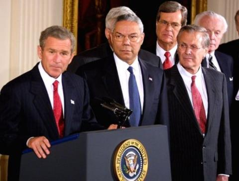 Поджигатели той войны — президент США Джордж Буш-младший, председатель Объединённого комитета начальников штабов Колин Пауэд и госсекретарь Дональд Рамсфельд.