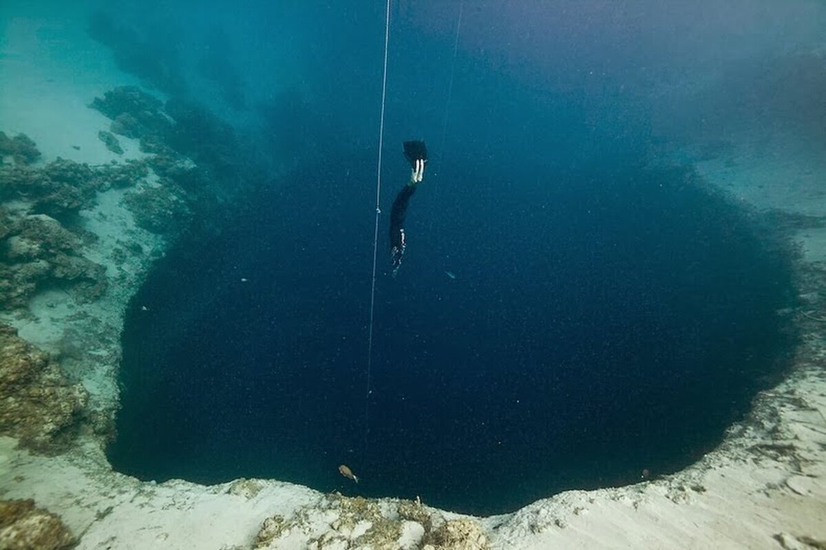 Аравийское море под водой