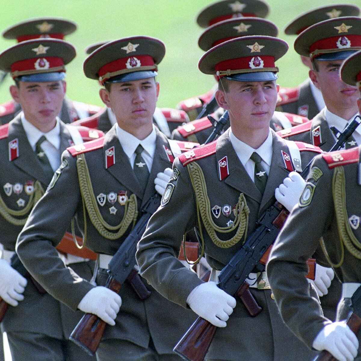      Солдаты Советской Армии